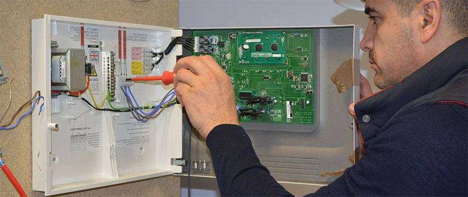 Установка охранной сигнализации в Москве